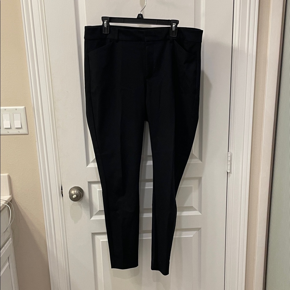 Old Navy Women's Black Skinny Pants